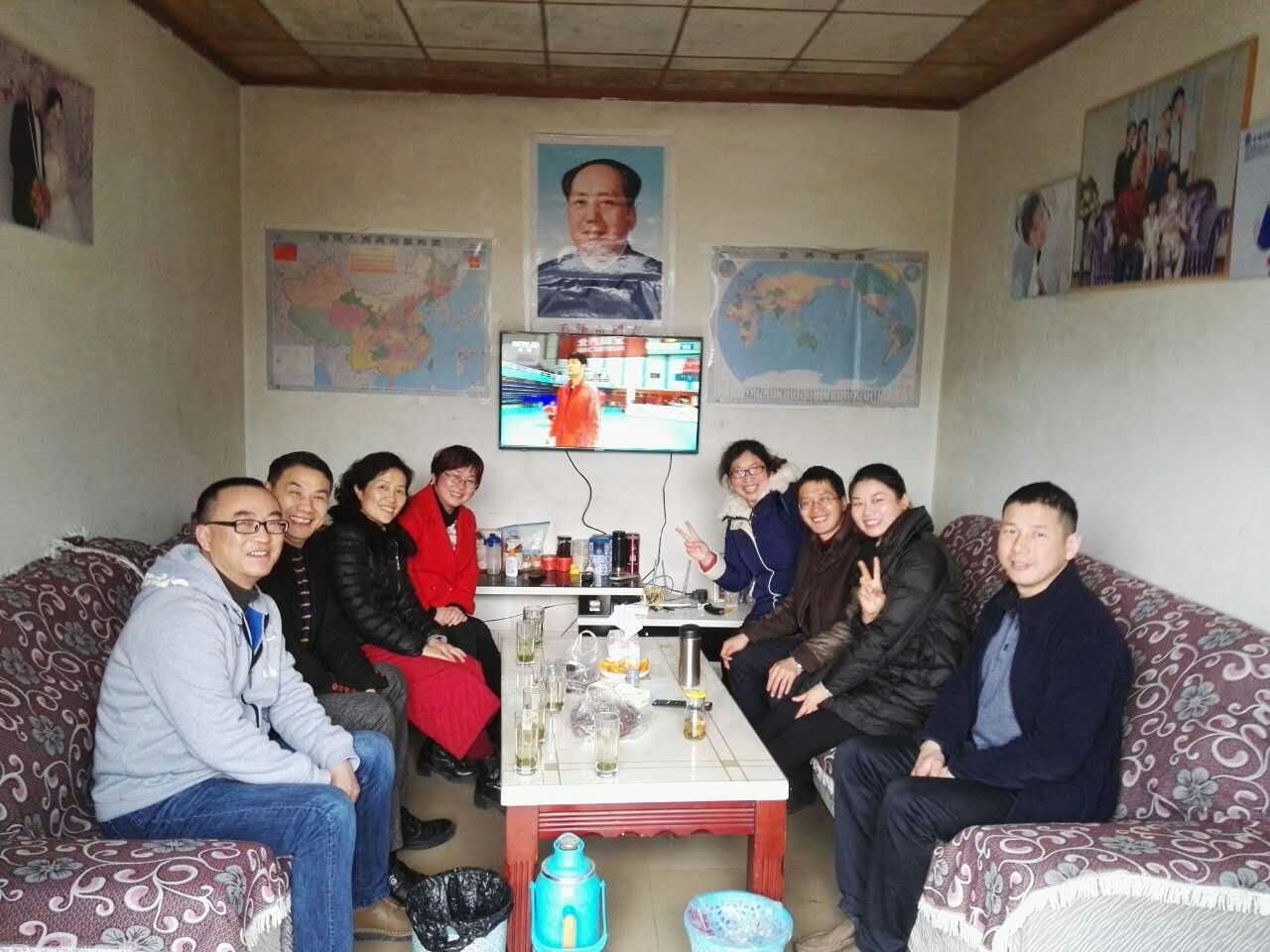 看望校友.jpg